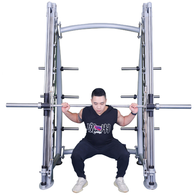 El contador agazapado del estante equilibró a Smith Machine Multifunctional
