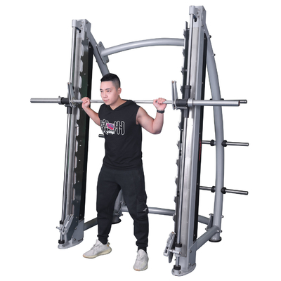 El contador agazapado del estante equilibró a Smith Machine Multifunctional